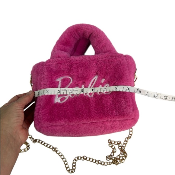 Skinnydip x Barbie Pink Grab Bag Fluff Fur Mini Tote 2023 Limited edition - Picture 6 of 14